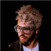 Clases de iniciación en instrumentos de cuerda (Guitarra, Ukulele, Bajo, Charango, Cuatro...) y Vientos andinos